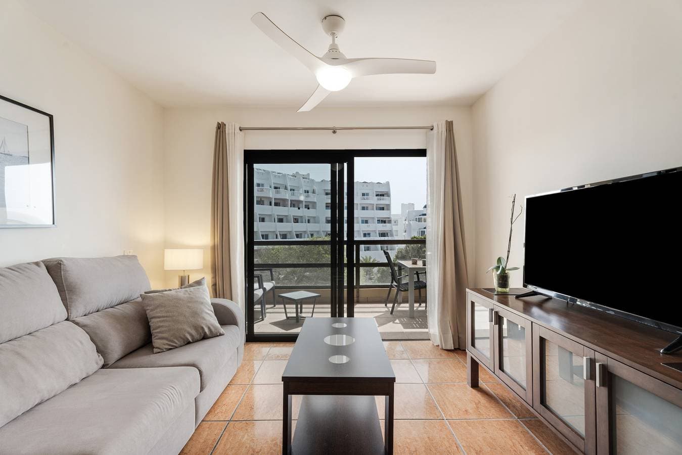 Foto 6 von 27: Ferienwohnung 'Ocean Golf San Miguel' mit Meerblick, Gemeinschaftspool und Wi-Fi