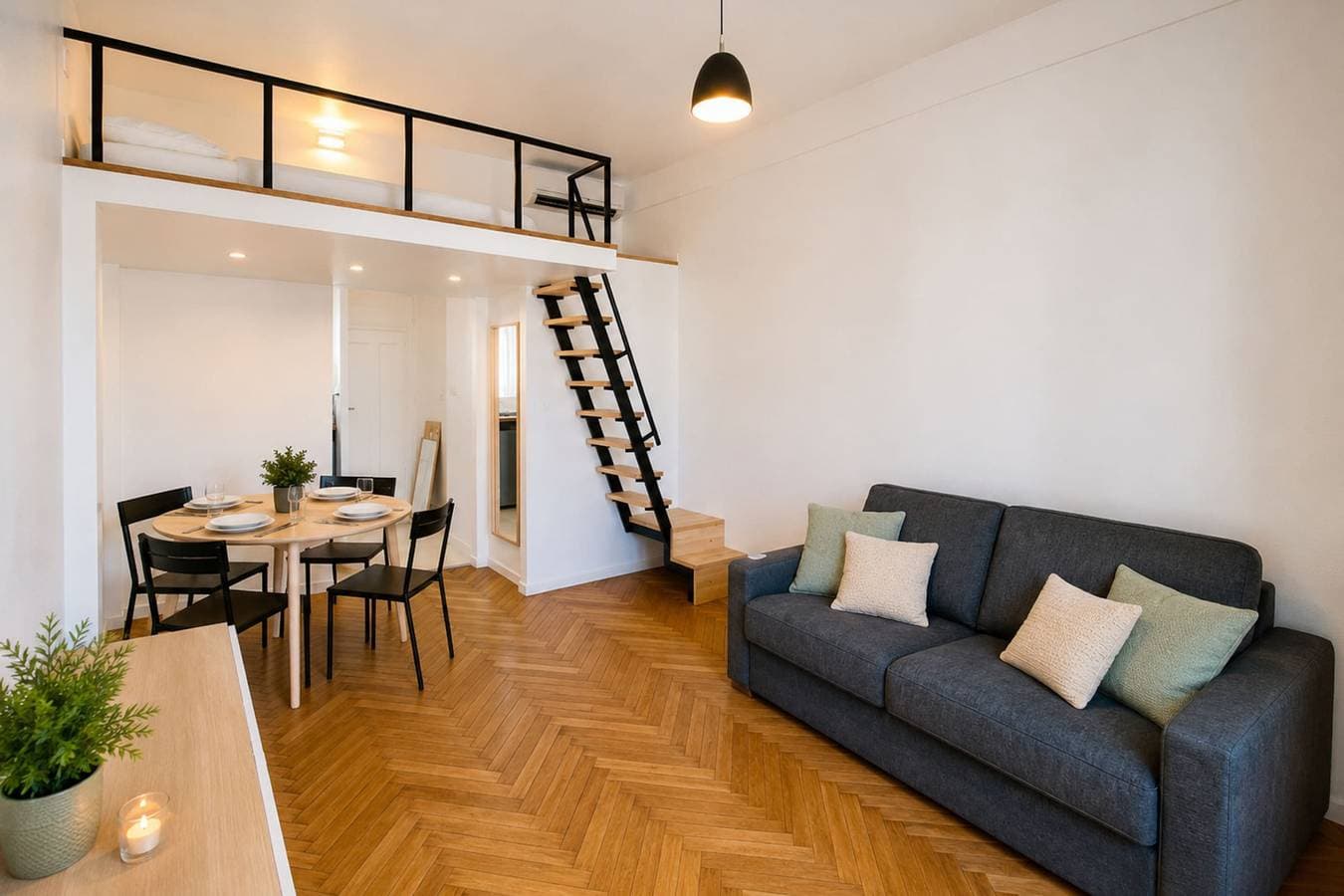 Foto 3 von 12: Ferienwohnung für 4 Personen mit Balkon