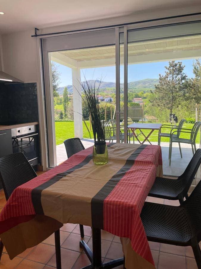 Appartement vue montagne, Espelette 1