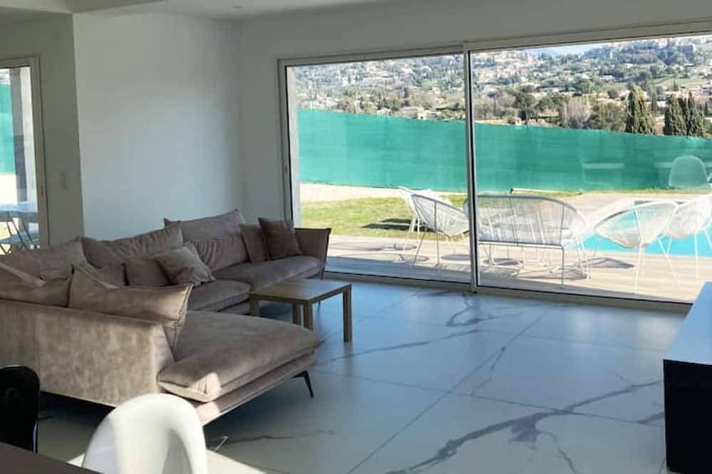 Foto 10 von 30: New villa with pool and view St Paul de Vence