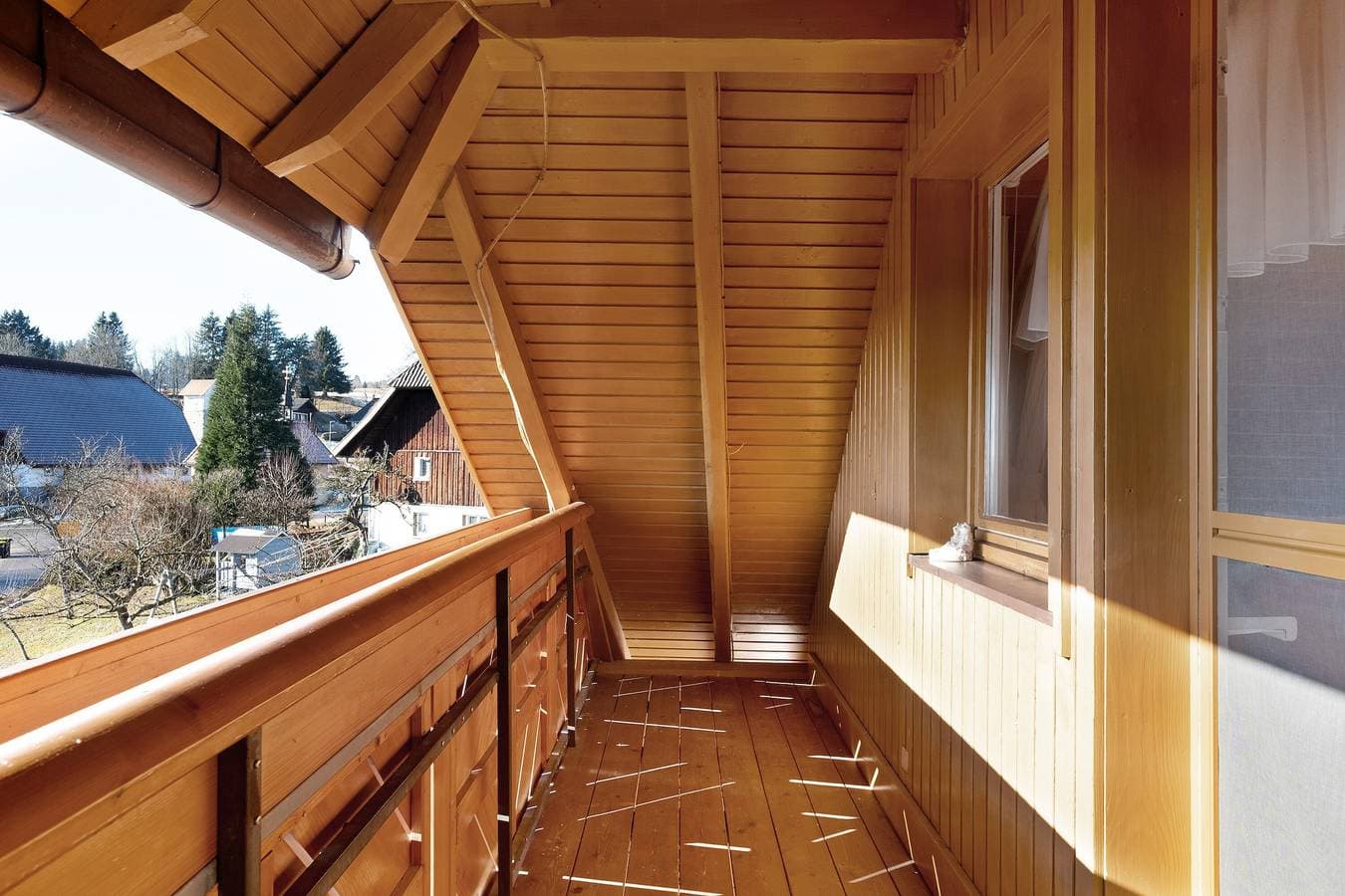 Foto 4 von 42: Ferienwohnung 'Mit Balkon, 60qm' mit Bergblick, Gemeinschaftsgarten und Wi-Fi