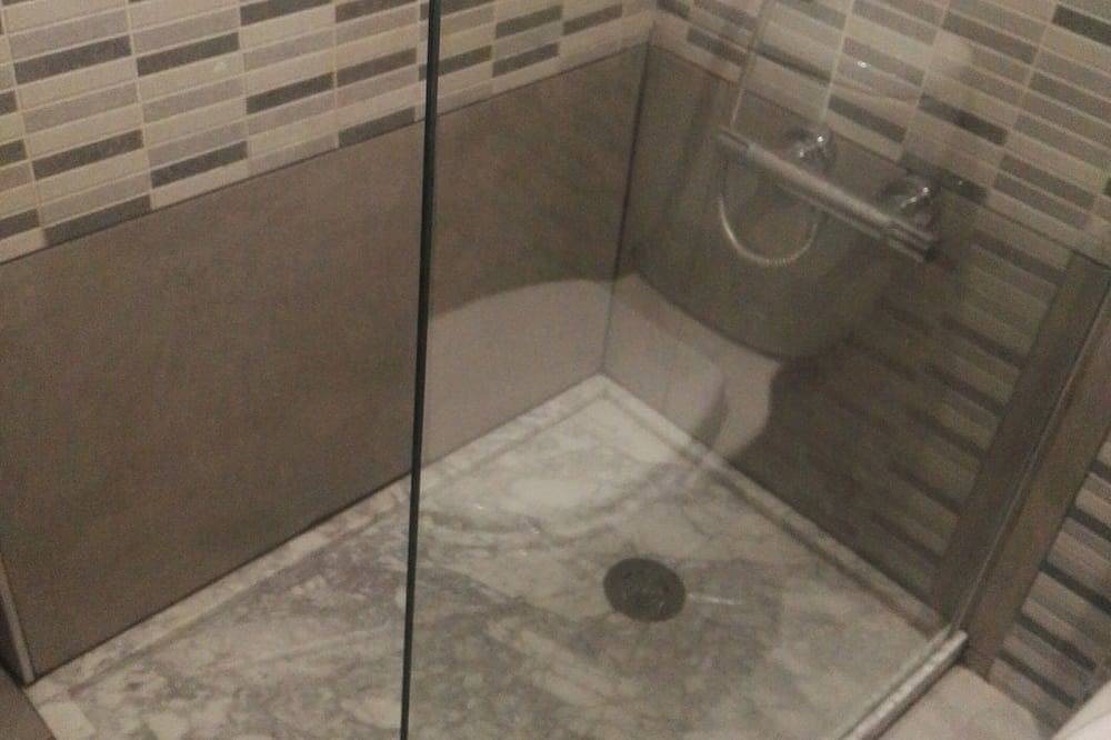 Foto 4 von 23: Modernes, zentrales Apartment mit herrlicher privater Dachterrasse und Gemeinschaftspool