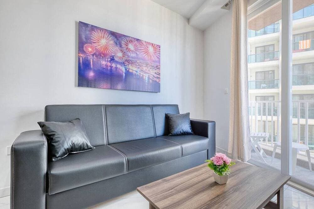 Foto 7 von 30: Seafront home opposite beach w/WIFI & AC in Qawra