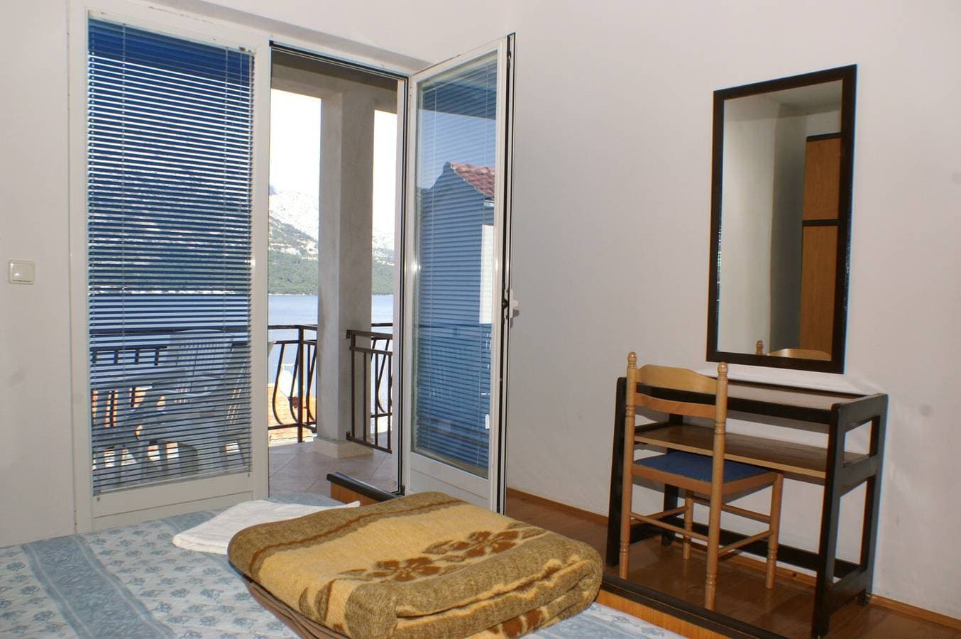 Foto 10 von 16: 1-Zimmer-Ferienwohnung mit Terrasse und Meerblick Korcula A-4349-a