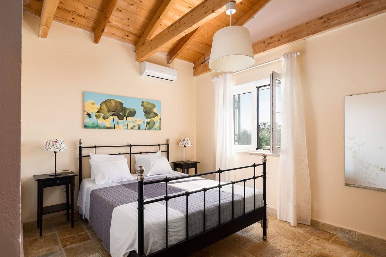 Foto 7 von 24: Villa für 5 Personen mit Terrasse