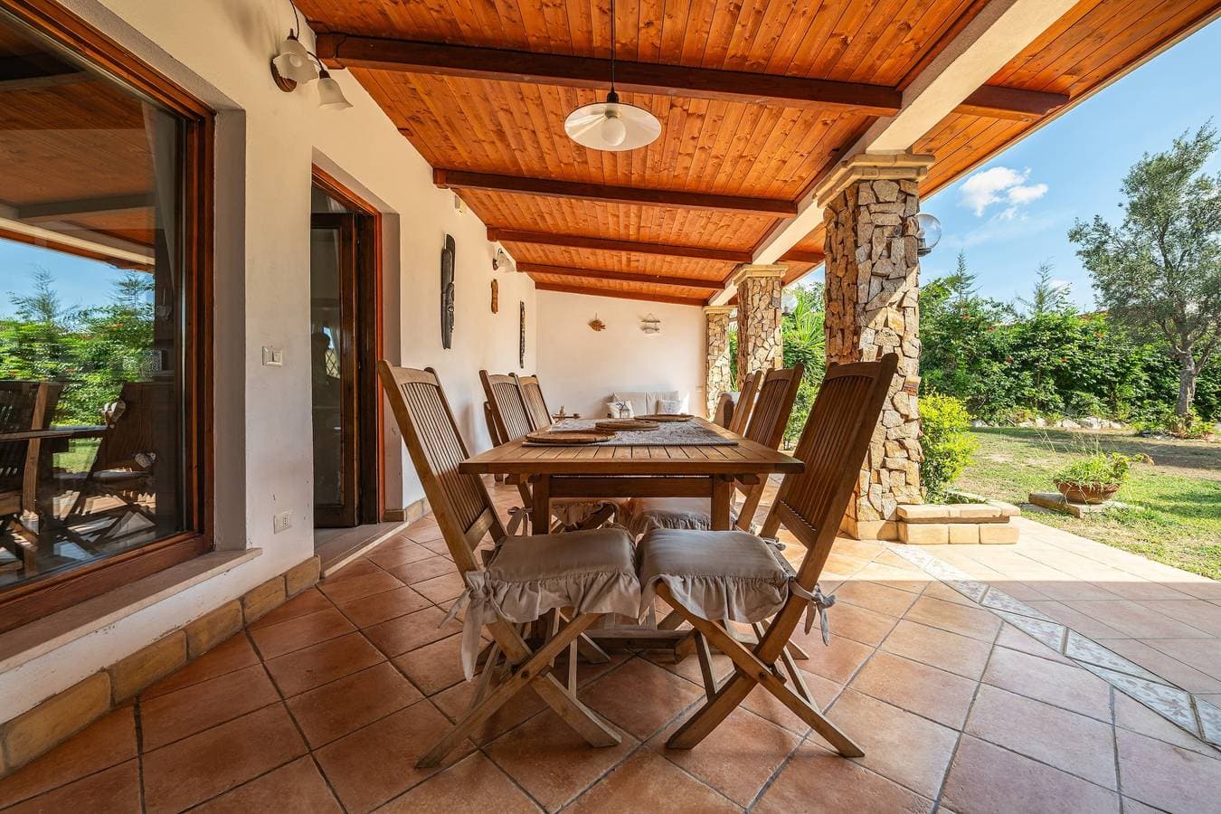 Foto 3 von 27: Villa "Rita" mit privater Terrasse und privatem Garten