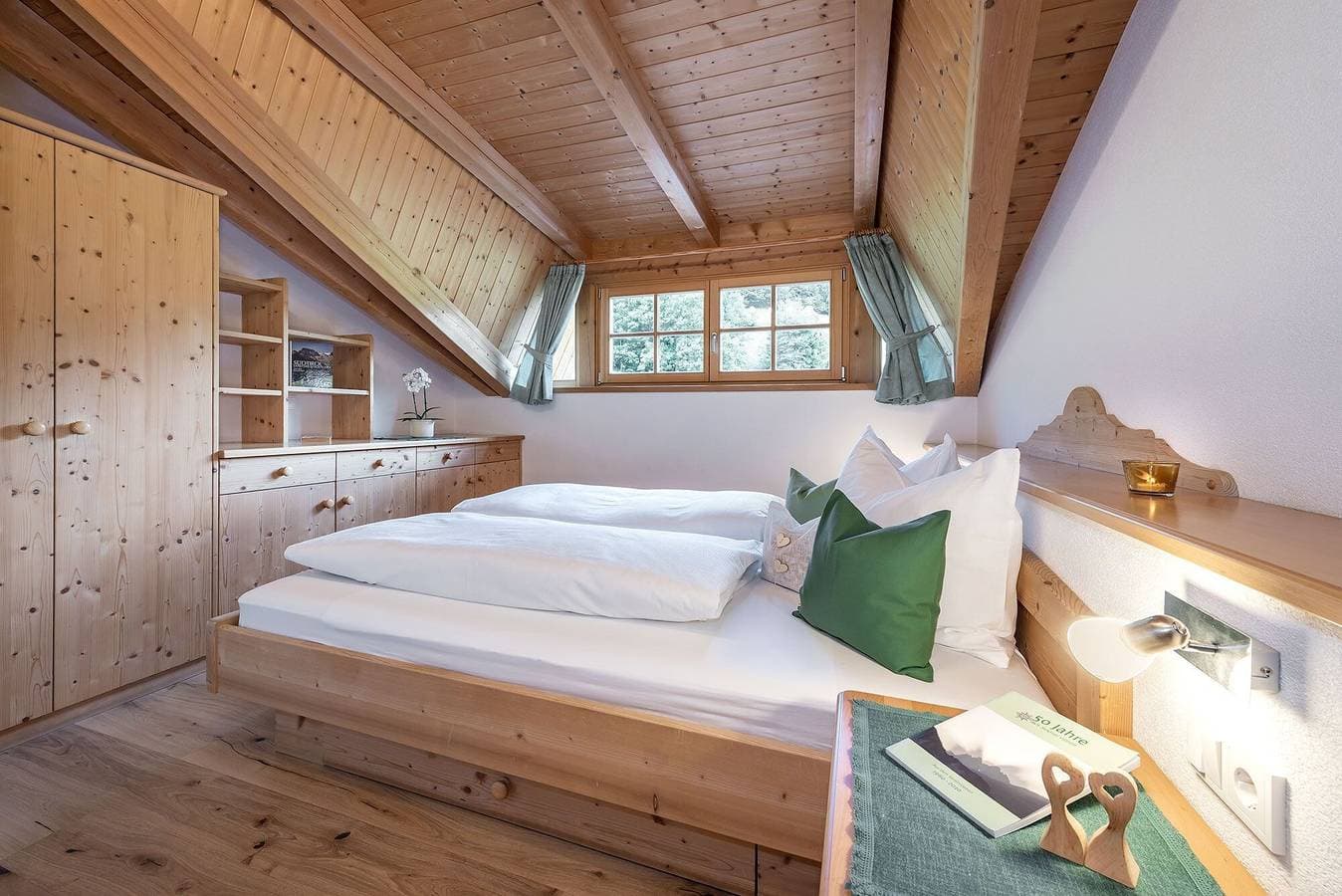 Foto 3 von 34: 'Bergblick - Ferienwohnung Fichte' mit Bergblick