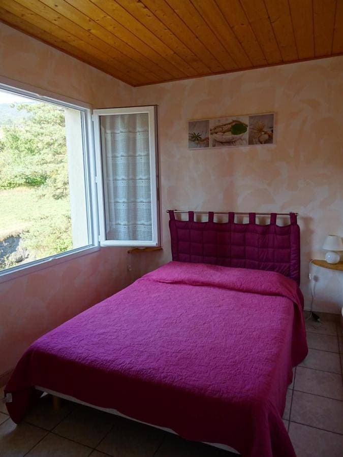 Foto 4 von 5: Two-Bedroom House