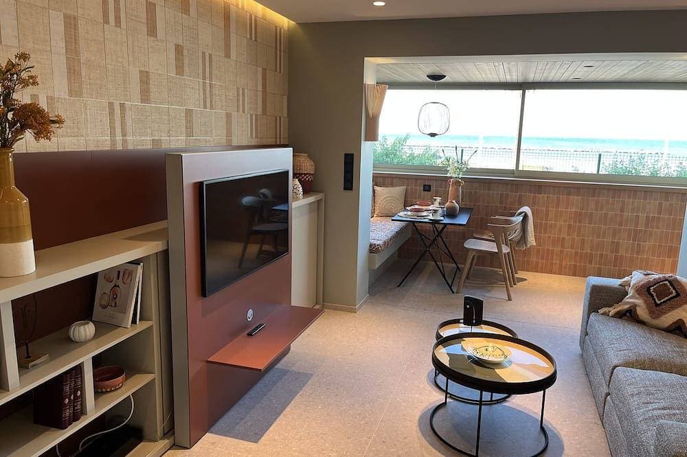 Foto 12 von 30: Luxurious Waterfront Apartment Cote D'Azur