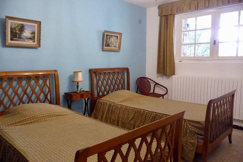 Foto 4 von 16: Pampelonne Strand-Center, Erdgeschoss eines Hauses, 2500 m2 Grundstück