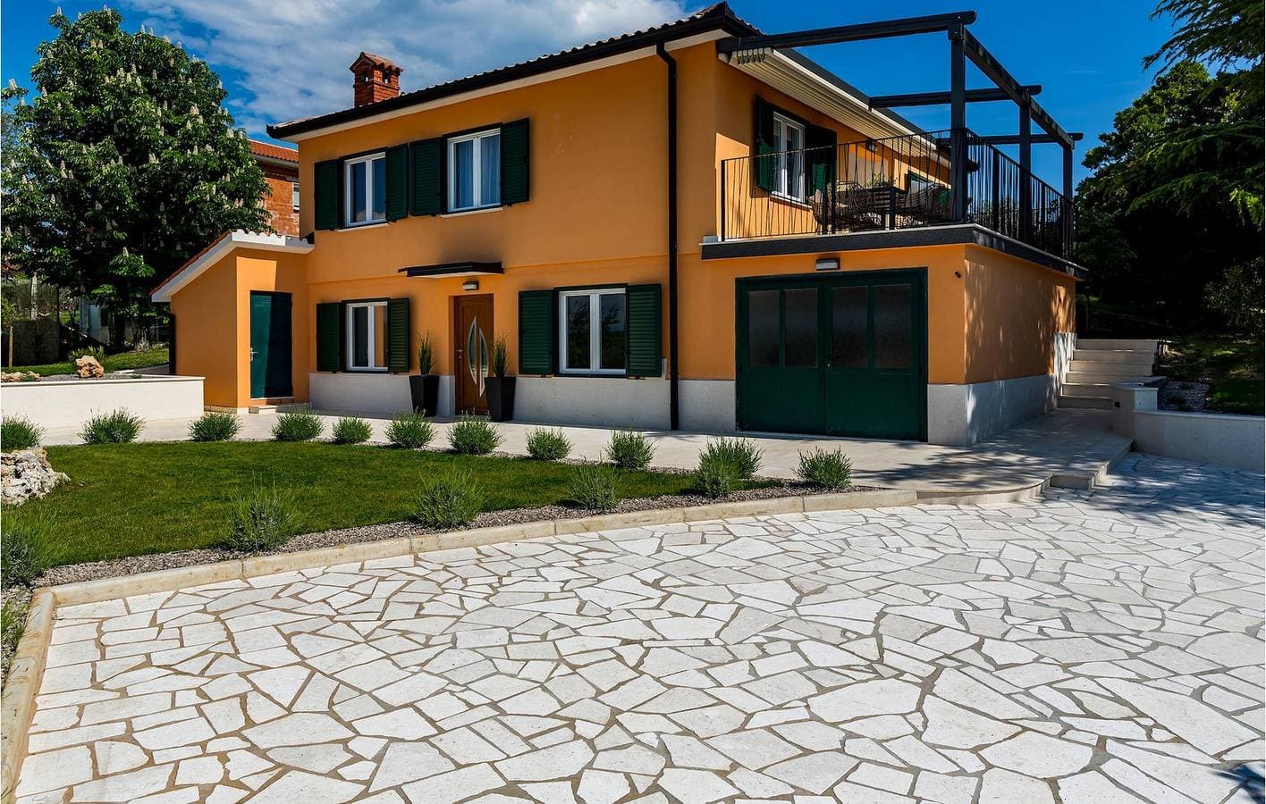 Foto 5 von 57: Geräumige 1-Zimmer-Wohnung mit Pool, WLAN und Parkplatz in der Nähe des Stadtzentrums