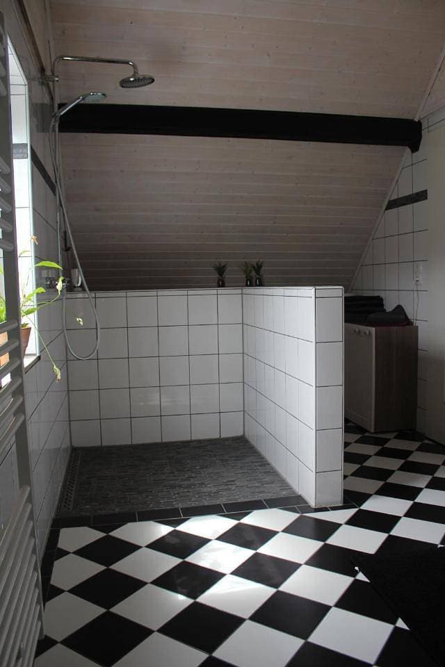 Foto 9 von 20: Three-Bedroom Townhouse
