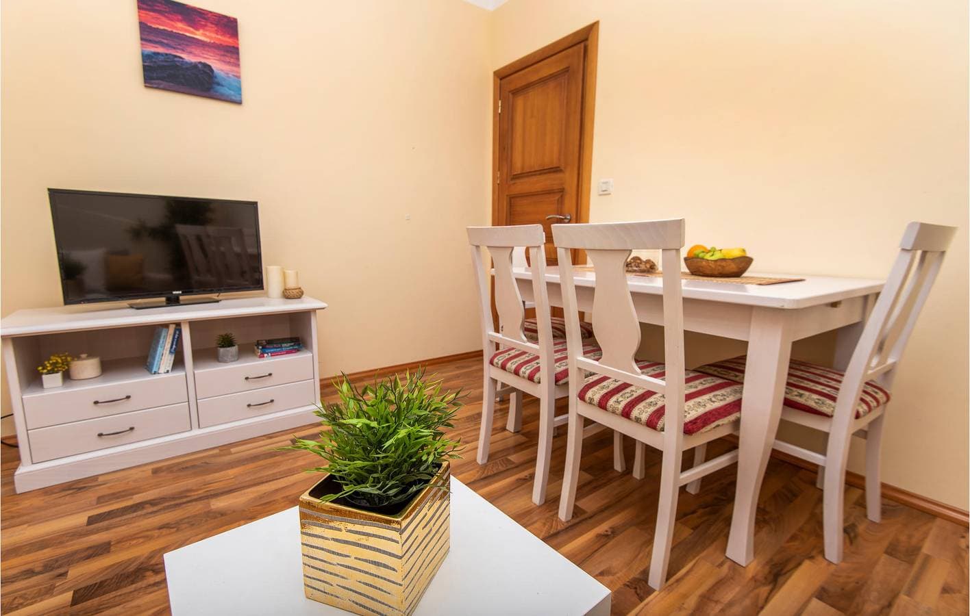 Foto 7 von 16: Gemütliche Ferienwohnung mit Terrasse, WLAN und Parkplatz, 1 km vom Strand entfernt