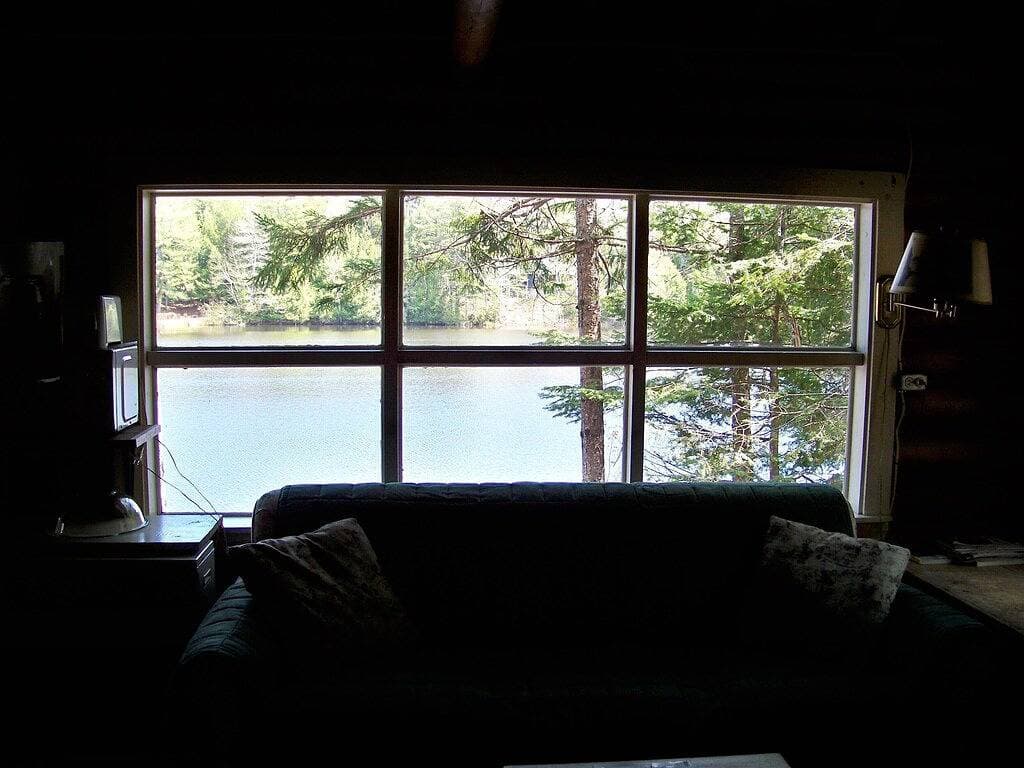 Haustierfreundlich Vollständig ausgerüstete Hütte mit Blick auf das Wasser in Downeast Maine, 4 Schl... 1