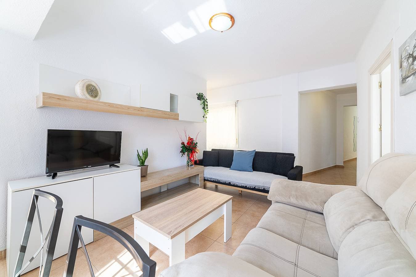 Foto 2 von 27: Wohnung in El Zapillo: Meerblick, WLAN, Klimaanlage im Wohnzimmer, Deckenventilatoren