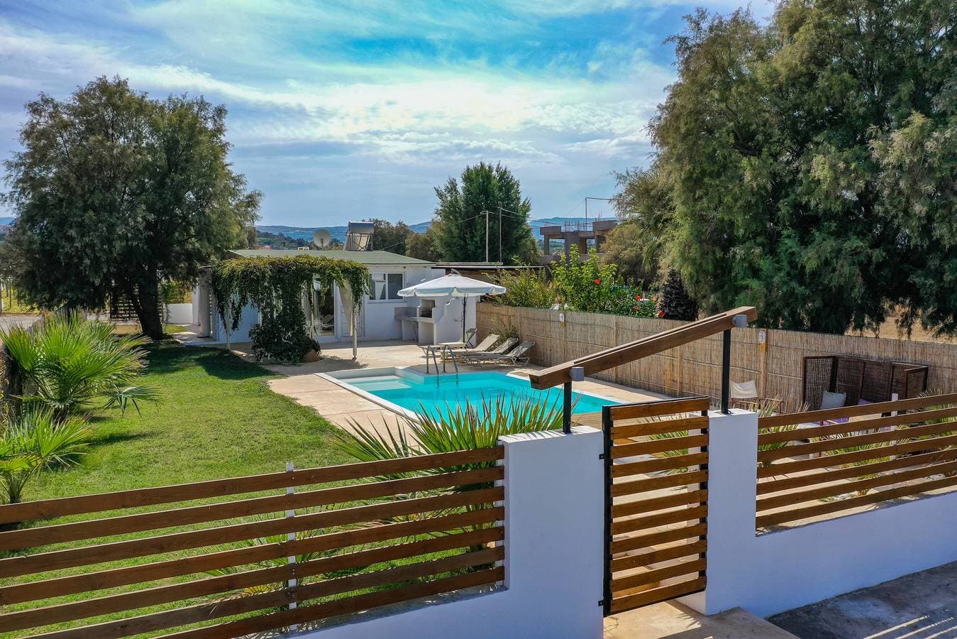 Hara's Beach Villa 1