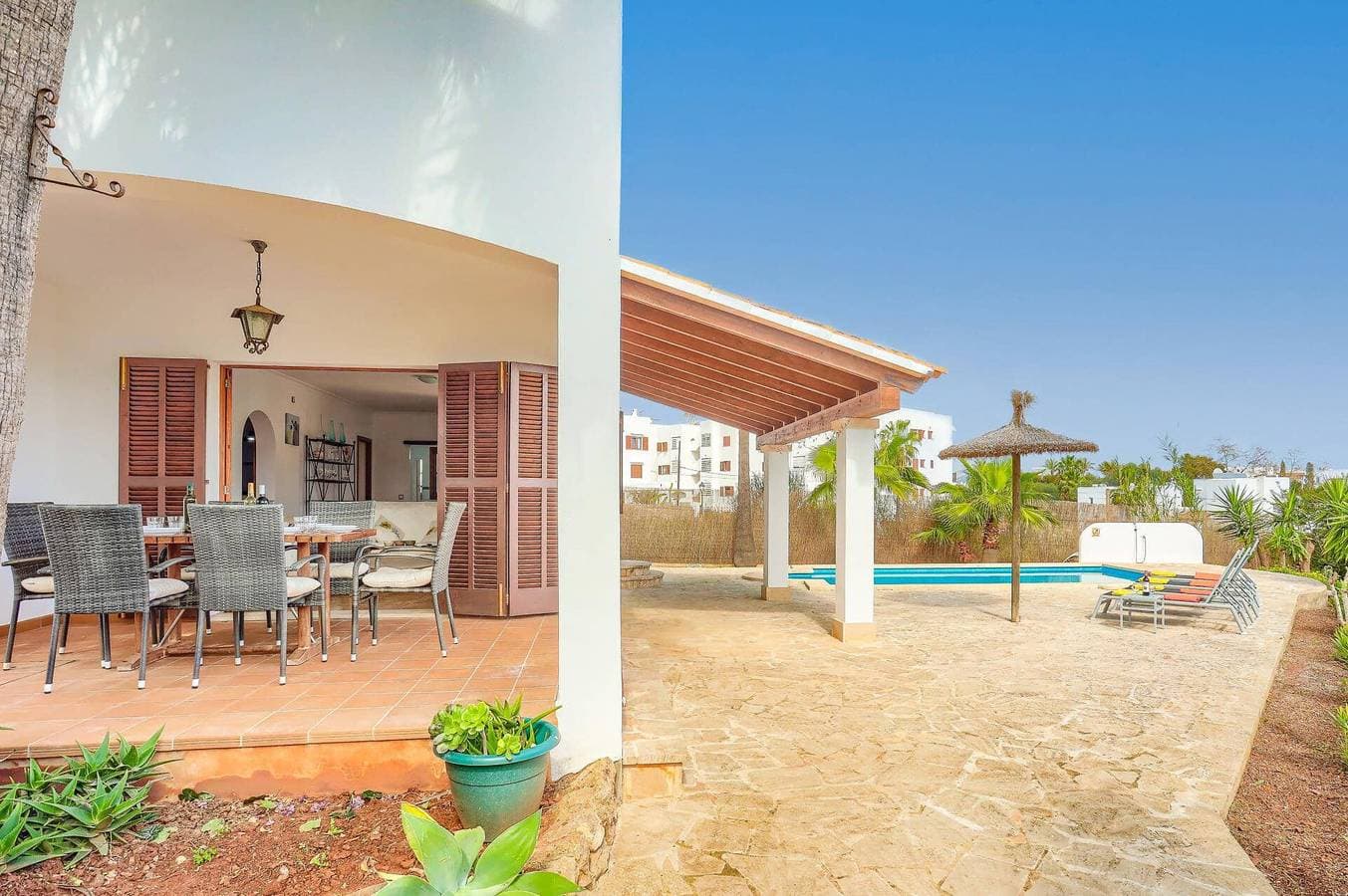 Foto 12 von 21: Villa für 6 Personen mit Garten