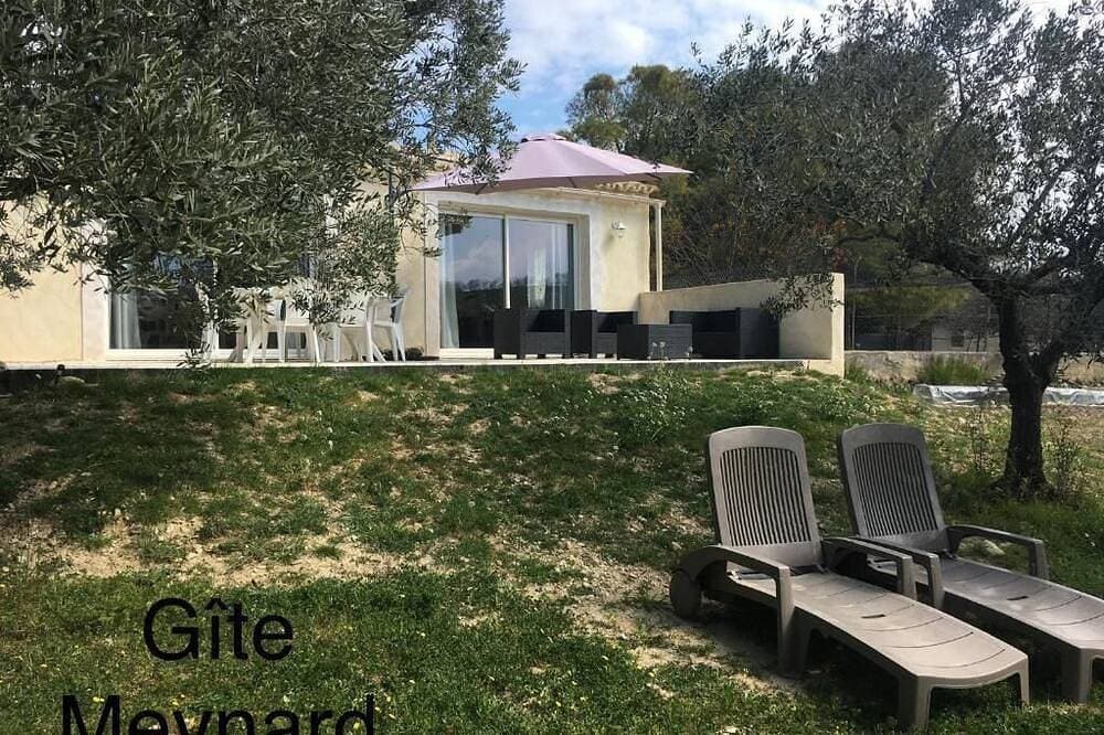Foto 4 von 17: Large, relaxing gîte full of charm surrounded by olive trees - Pets welcome