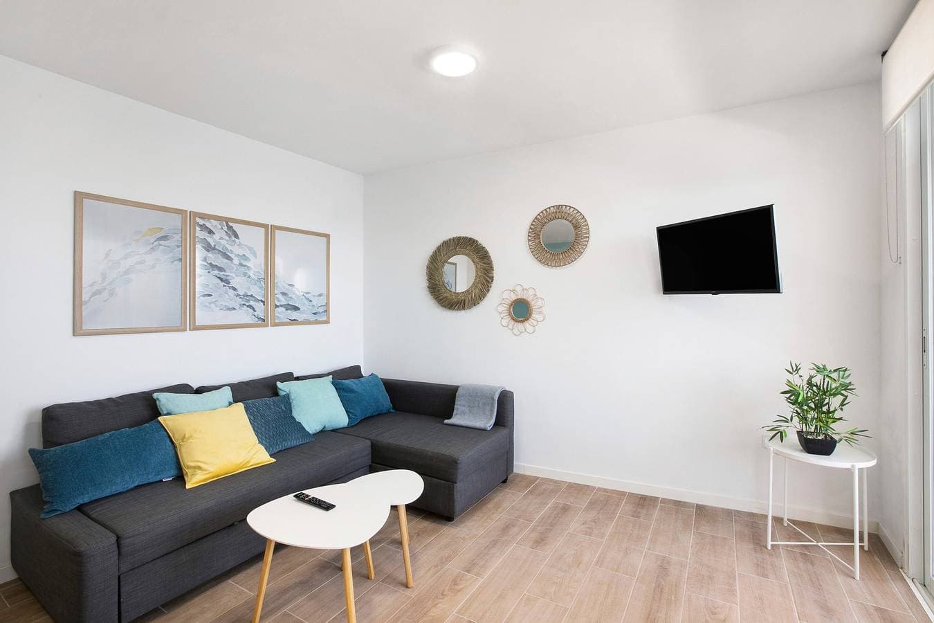 Foto 4 von 28: Ferienwohnung 'Mypris Home 2' mit Meerblick, privater Terrasse und WLAN