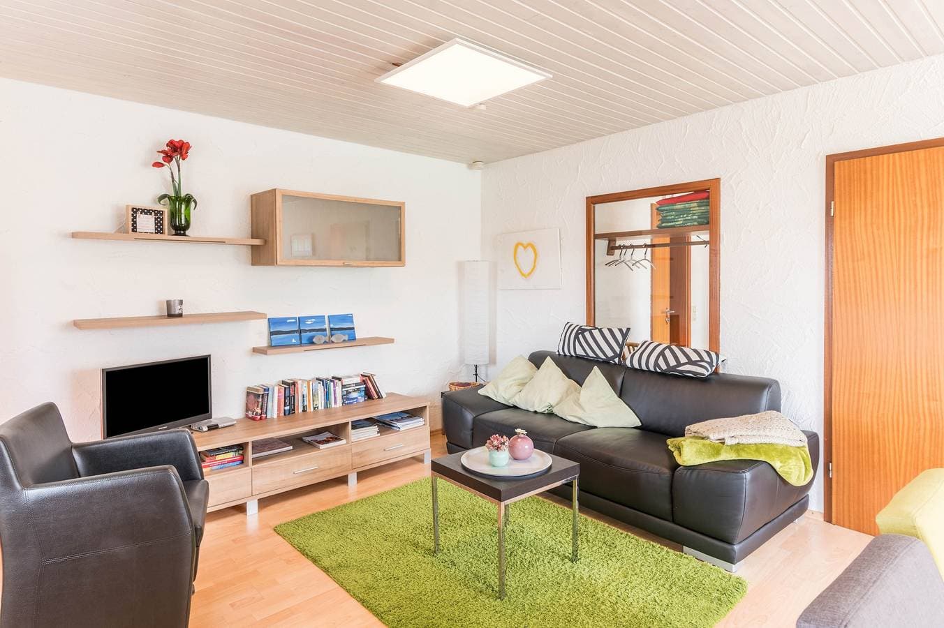 Foto 2 von 30: Charmante Ferienwohnung 1 im Haus Böhler auf der Insel Reichenau mit Seeblick