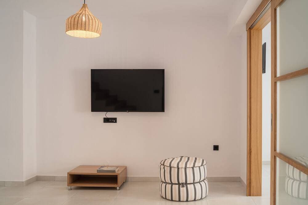Foto 13 von 30: De.Light Boutique Villa III, Featuring Heated Pool