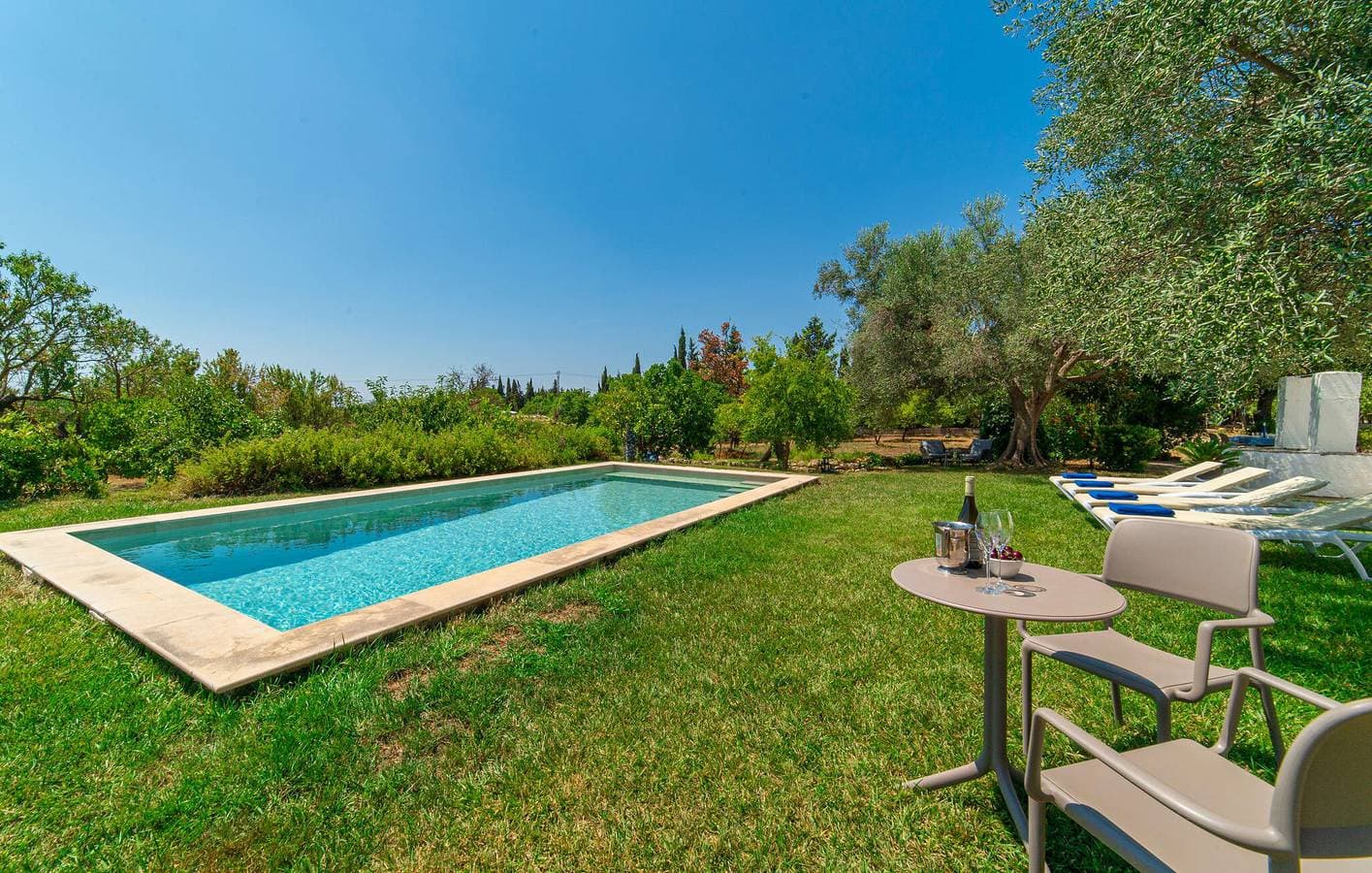 Foto 6 von 36: Gemütliche Wohnung mit Pool, Küche und AC in der Nähe von Binissalem Stadt
