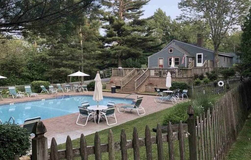 Foto 9 von 19: Mt. Snow Stadthaus mit Kamin, 1 Meile zu den Pisten mit Wochenend-Shuttle!