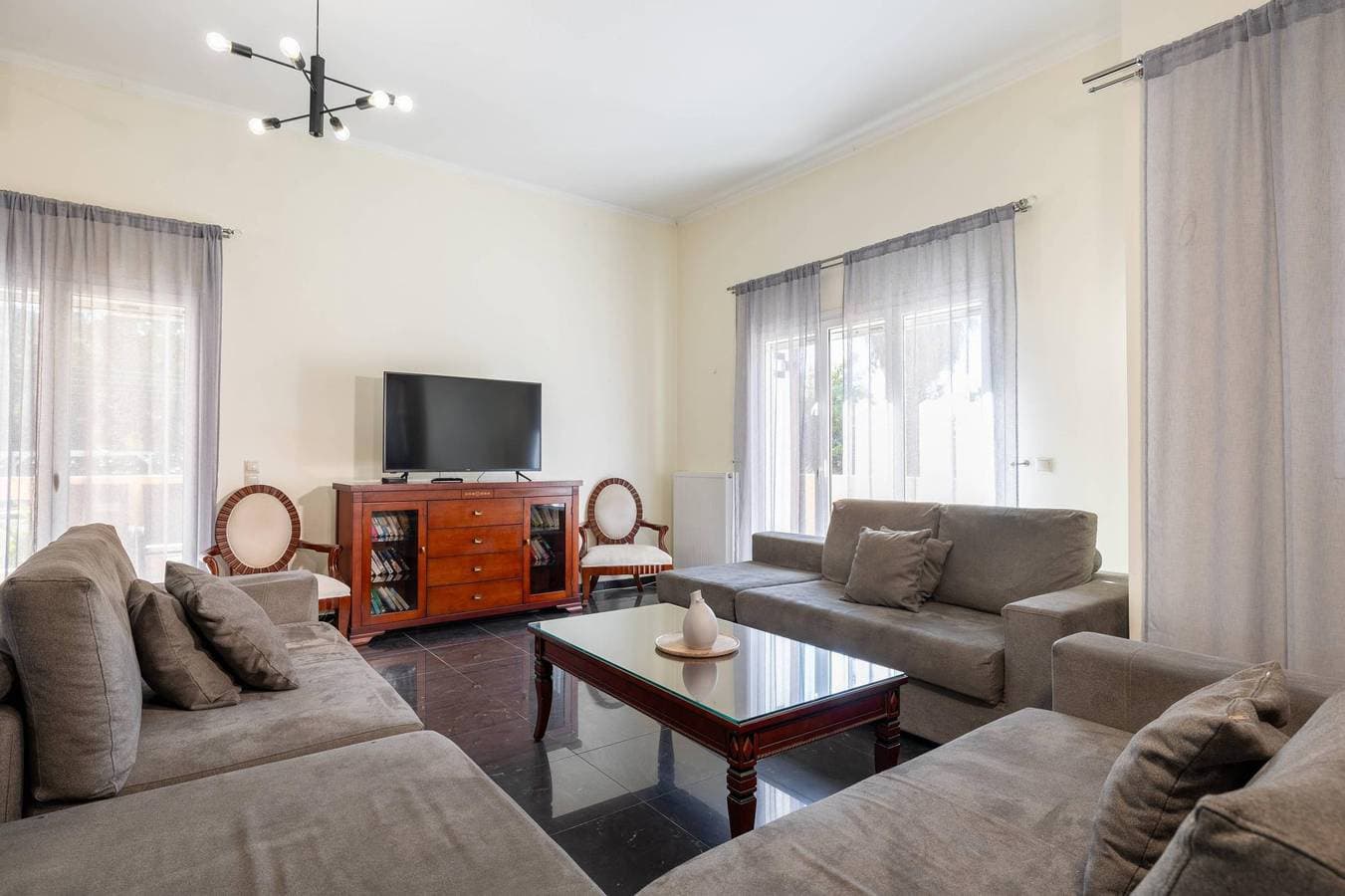 Foto 9 von 44: Villa für 8 Personen mit Whirlpool