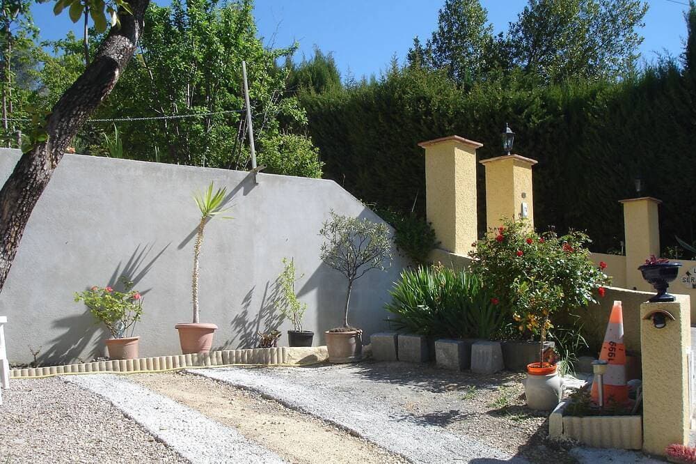Foto 11 von 24: Kleines Haus zwischen Meer und Berg