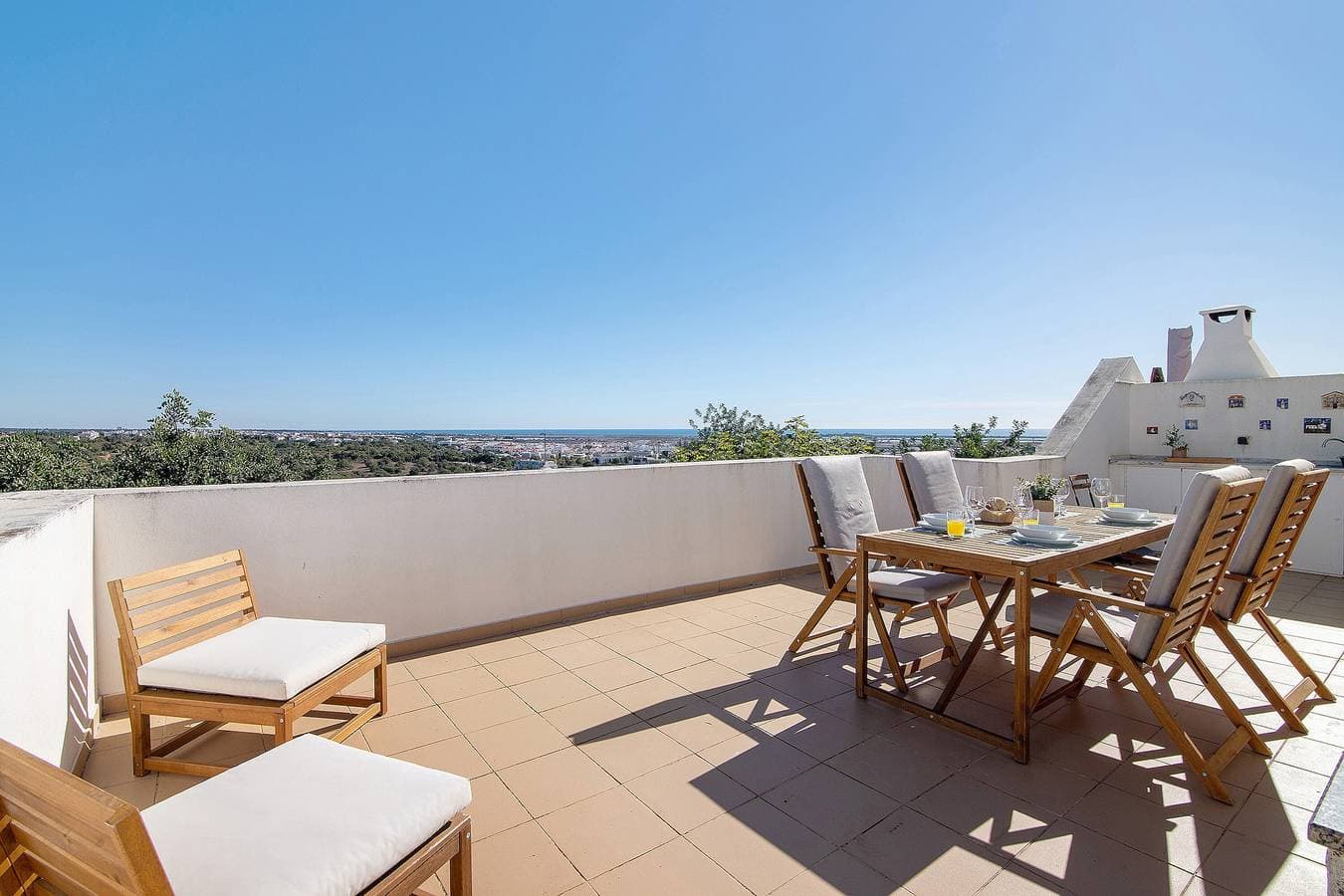 Foto 3 von 27: Ferienhaus 'Tijuca' mit Bergblick, Balkon und WLAN