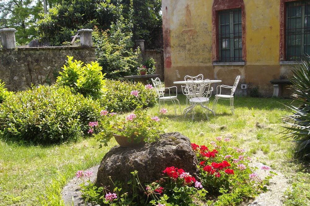 Foto 13 von 21: Apartment for couples with garden - 10 min from the lake!