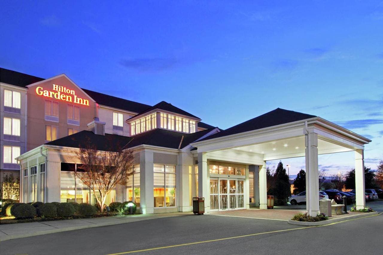 Hilton Garden Inn Chesapeake Greenbrier 1