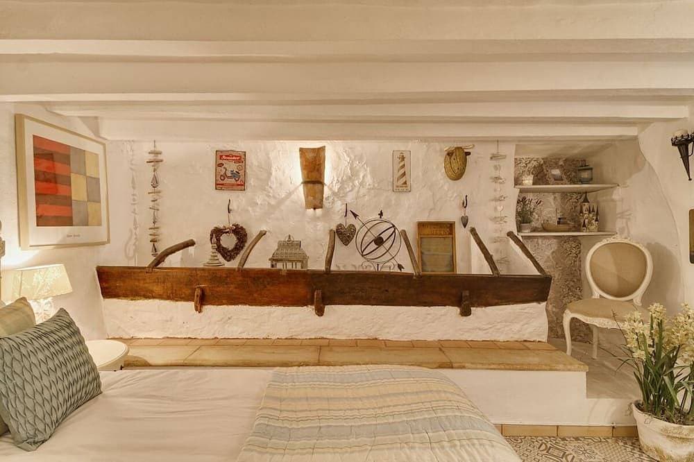 Foto 2 von 23: Romantic 1 bed with private patio overlooking orange grove