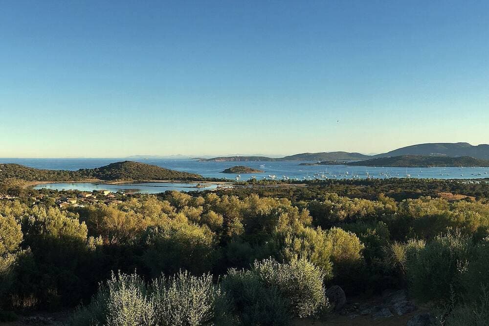 Unabhängige Wohnung für 4 Personen in der Villa in Ste Lucie de Porto Vecchio 1