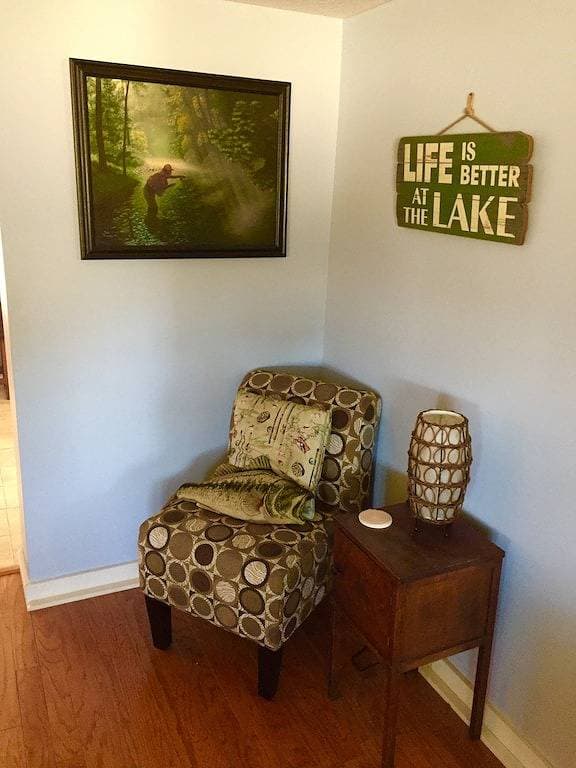 Foto 4 von 28: * Lakefront * Ziehen Sie den Netzstecker in unserem Lakehouse mit Bootsrampe und eigenem Dock - ohne WIFI