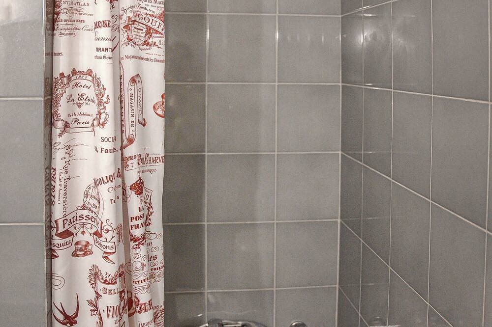 Foto 11 von 28: Modern Chalandri Apartment 60\" from Underground to Athens Center Centre