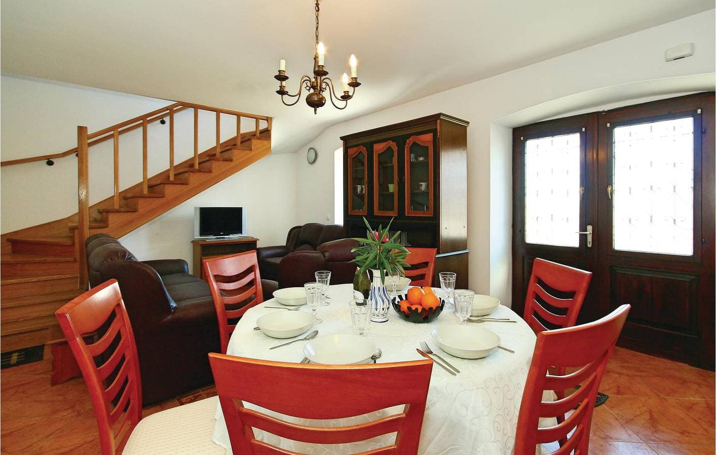Foto 4 von 16: Gemütliche 93 m² große Wohnung mit Terrasse, Garten und kostenlosem WLAN