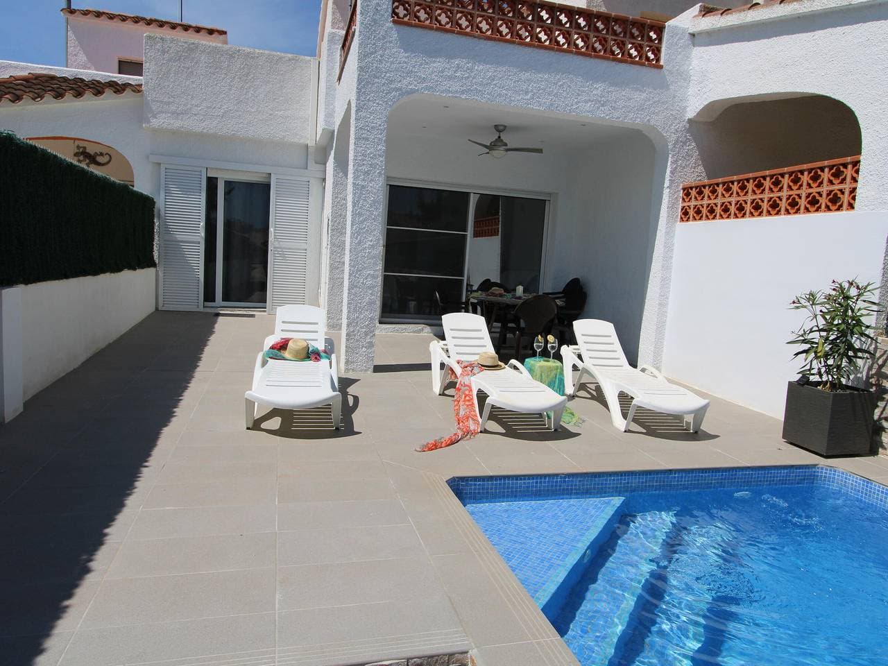 Foto 6 von 36: Ferienhaus am Meer mit Pool, nahe Hundestrand, gratis WLAN, Klima optional, Haustiere erlaubt