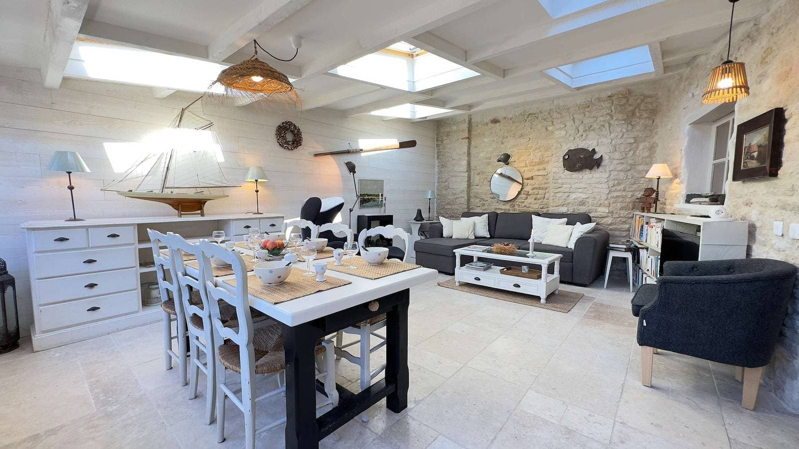 Foto 3 von 16: Charming villa in the heart of the village of Ars