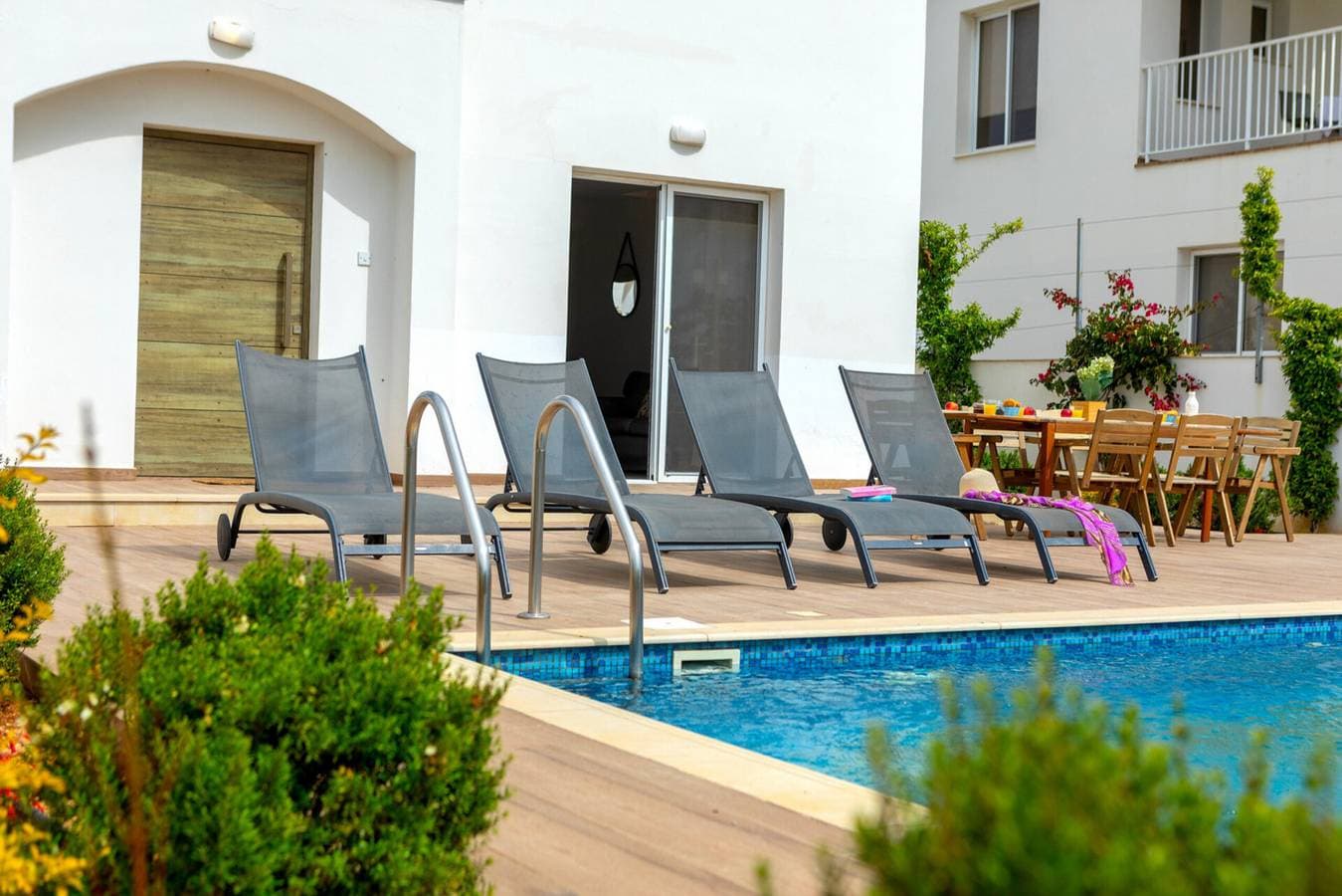 Foto 4 von 51: Villa für 6 Personen mit Balkon/Terrasse