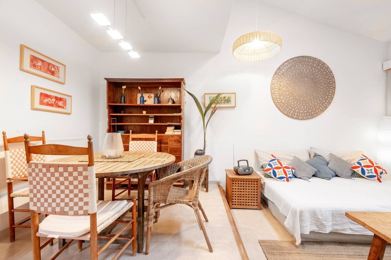 Foto 11 von 32: Casa Claper: Ferienhaus mit Gemeinschaftspool, WLAN und Klimaanlage