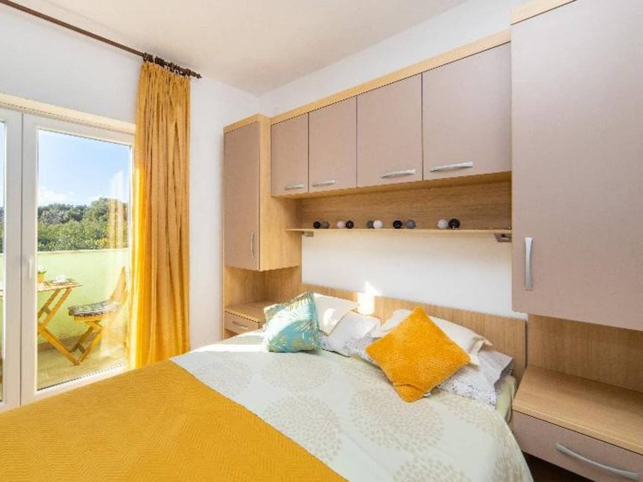 Foto 4 von 6: Studio apartment with sea view 2