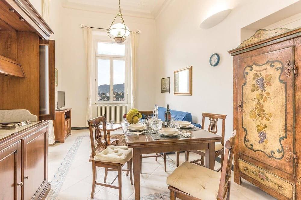 Foto 9 von 22: Beach front apartment in Rapallo Ge with swimming pool