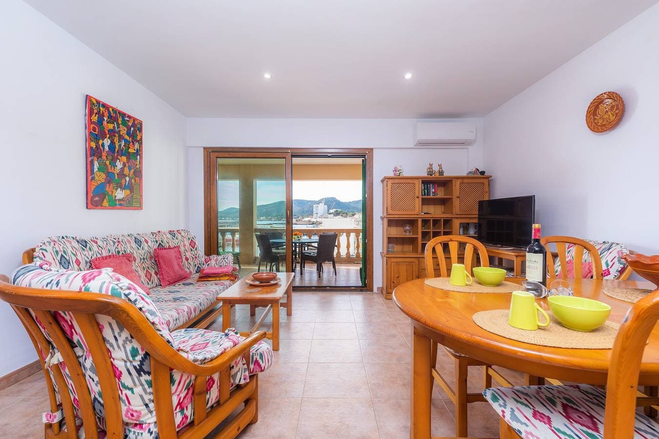 Foto 8 von 35: Ferienwohnung "Maritim" mit Meer- und Bergblick, WLAN und Terrasse