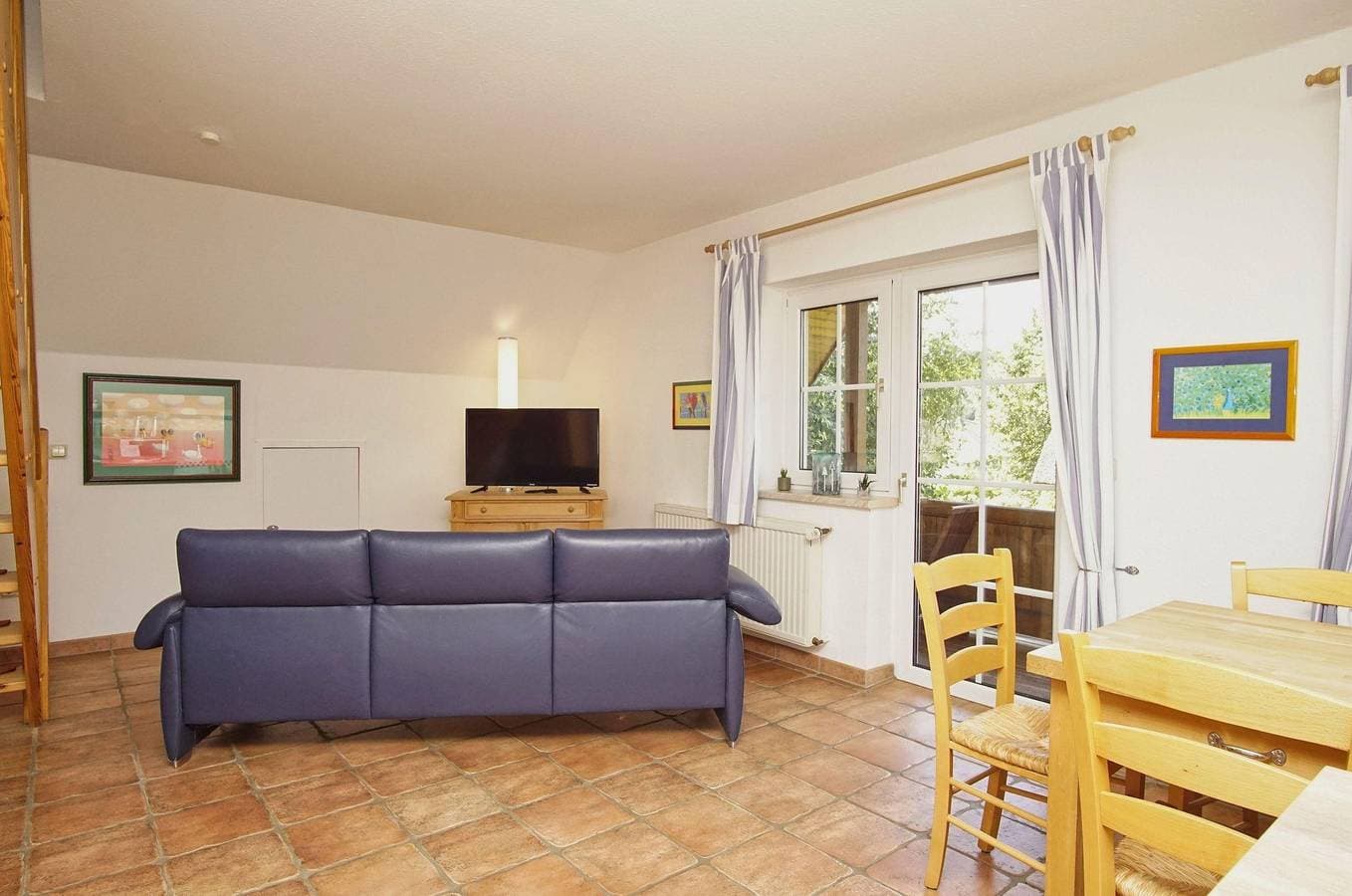 Foto 10 von 34: Landhaus Wildrose FeWo Og+Dg: Balkon, ruhige Lage