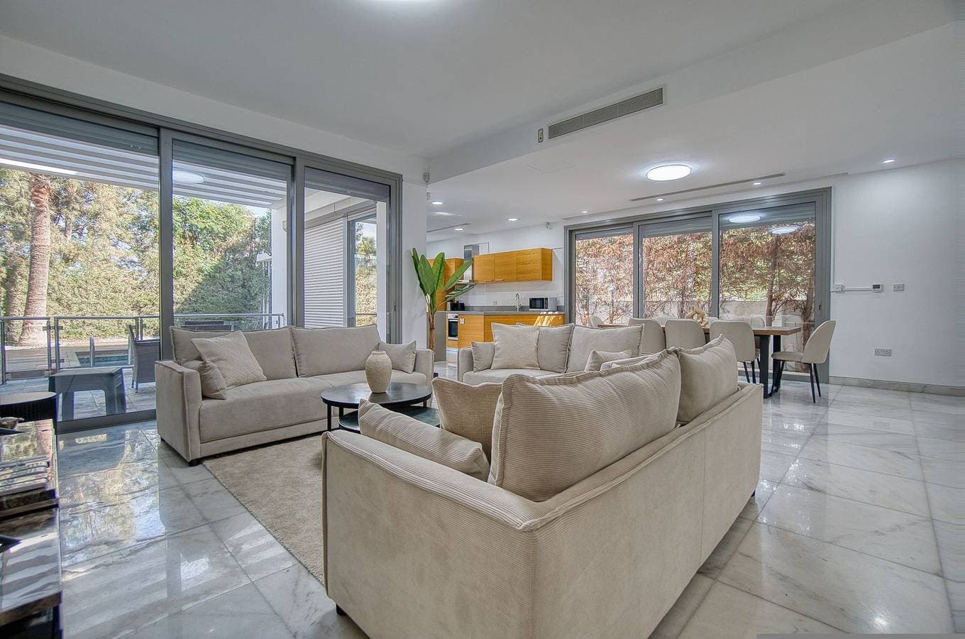 Foto 4 von 22: DownTown Villa 2 in Pafos
