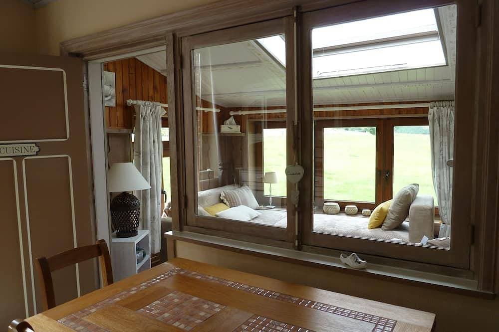Foto 11 von 30: \"Chez Lulu - Kuscheliges Ferienhaus mit Nordischer Badwanne ** / Sauna Ardennen