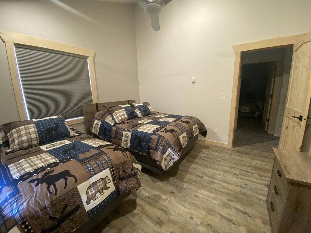 Foto 2 von 27: Lazy Moose - Vier Schlafzimmer Haus, Schläft 10