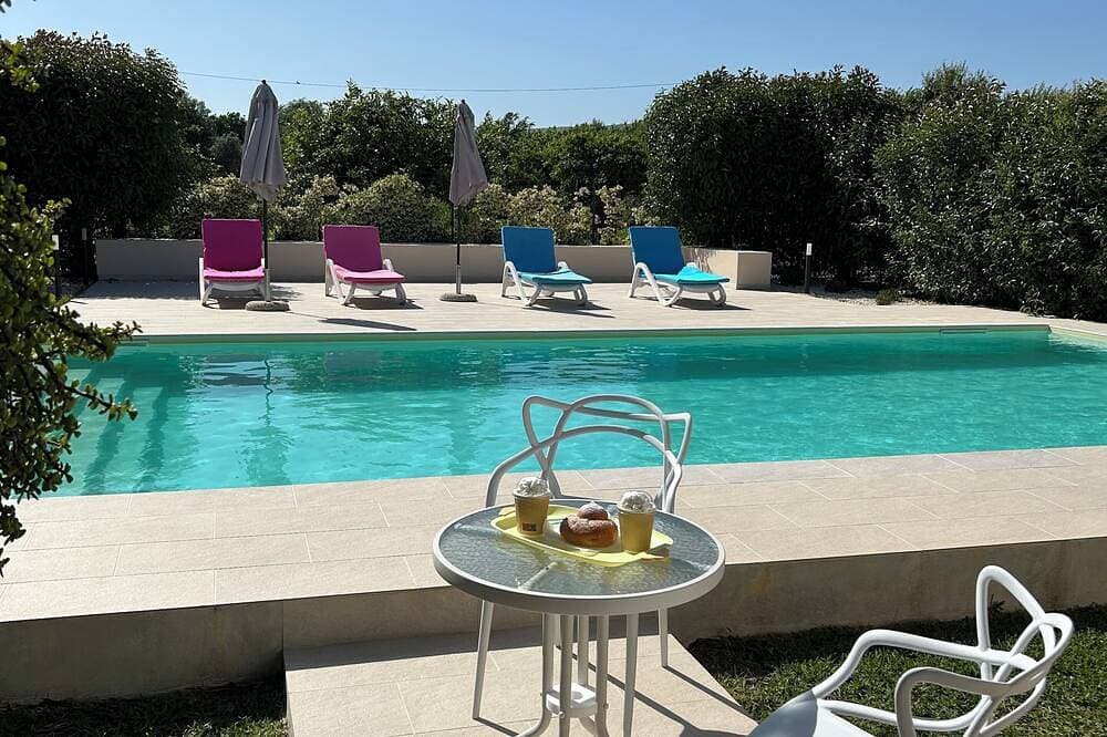 Foto 4 von 30: Frei stehende Villa mit Pool, nur wenige Schritte vom Meer von Avola und Lido di Noto.