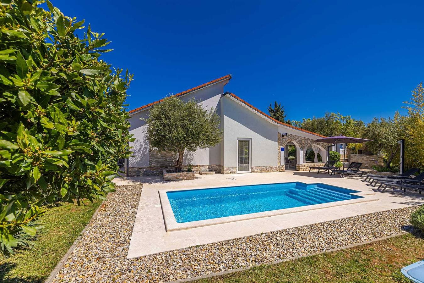 Ferienhaus Kai mit privatem Pool 1